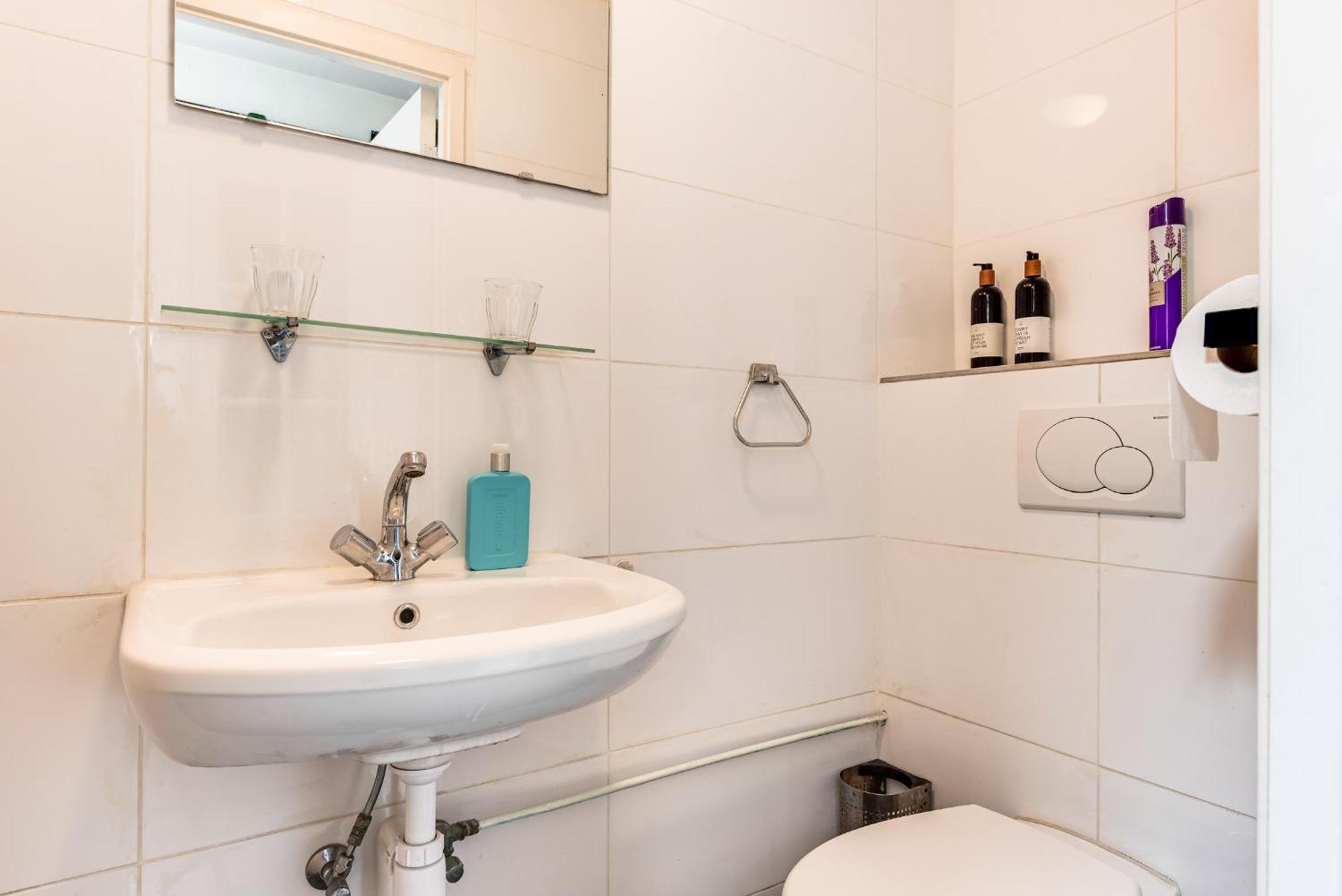 Gezellig Appartement In De Mooie Oude Binnenstad Van Алкмаар Екстериор снимка